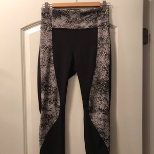 Lululemon crop pants
